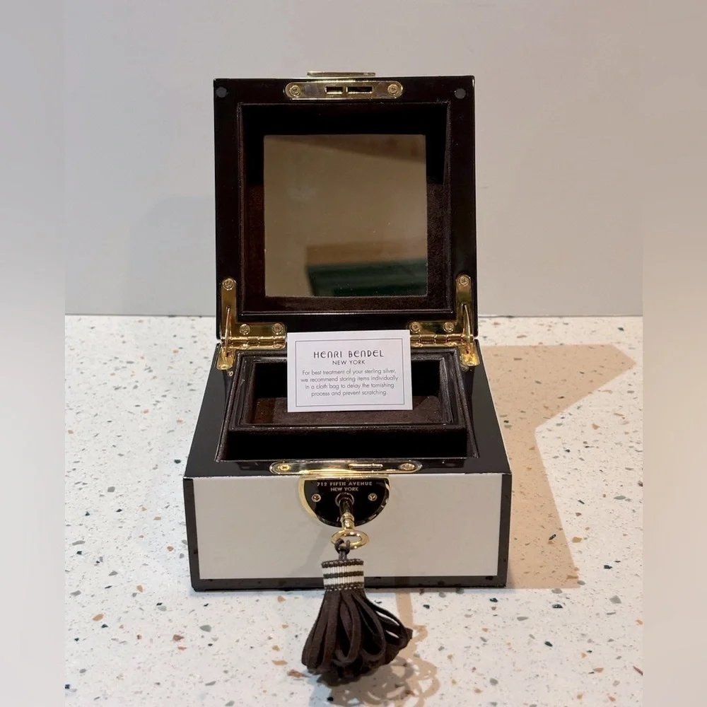 henri bendel henri bendel